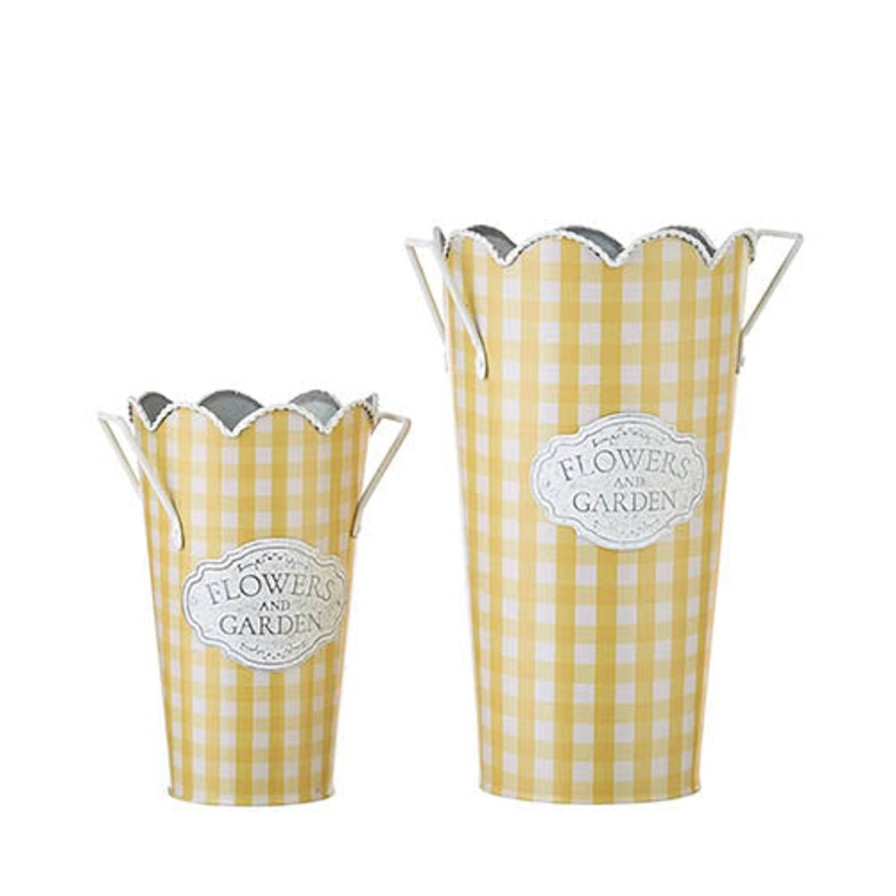 For The Home Kept Shop | Gingham Scalloped Buckets