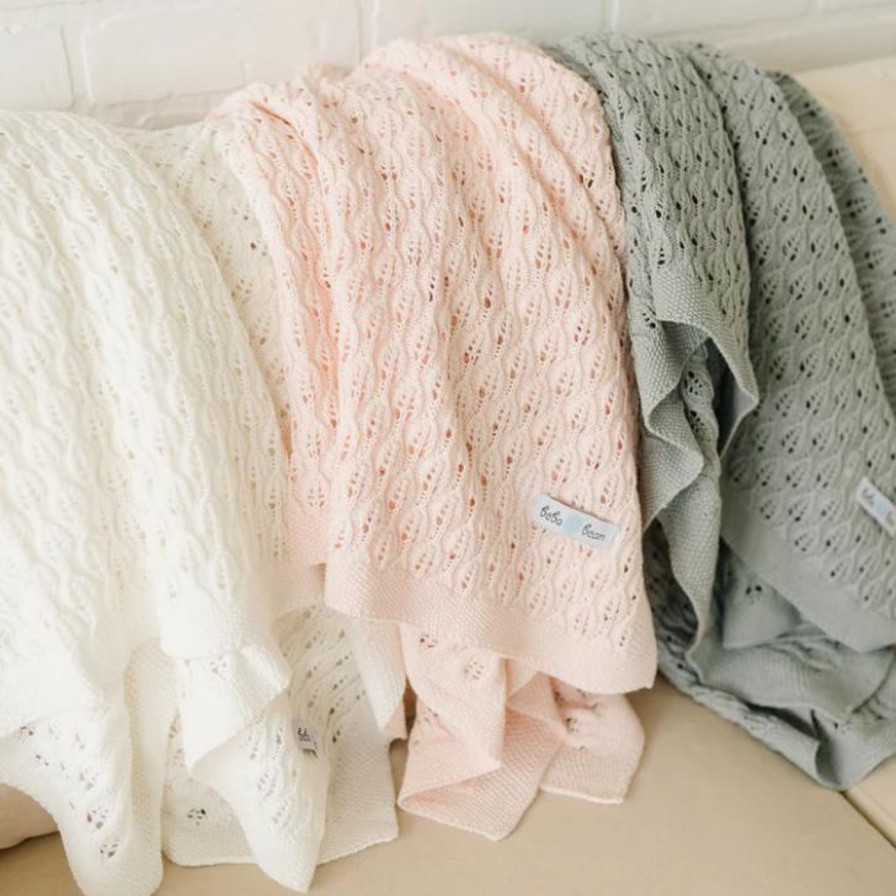 Family Life Kept Shop | Leaf Knit Baby Blanket